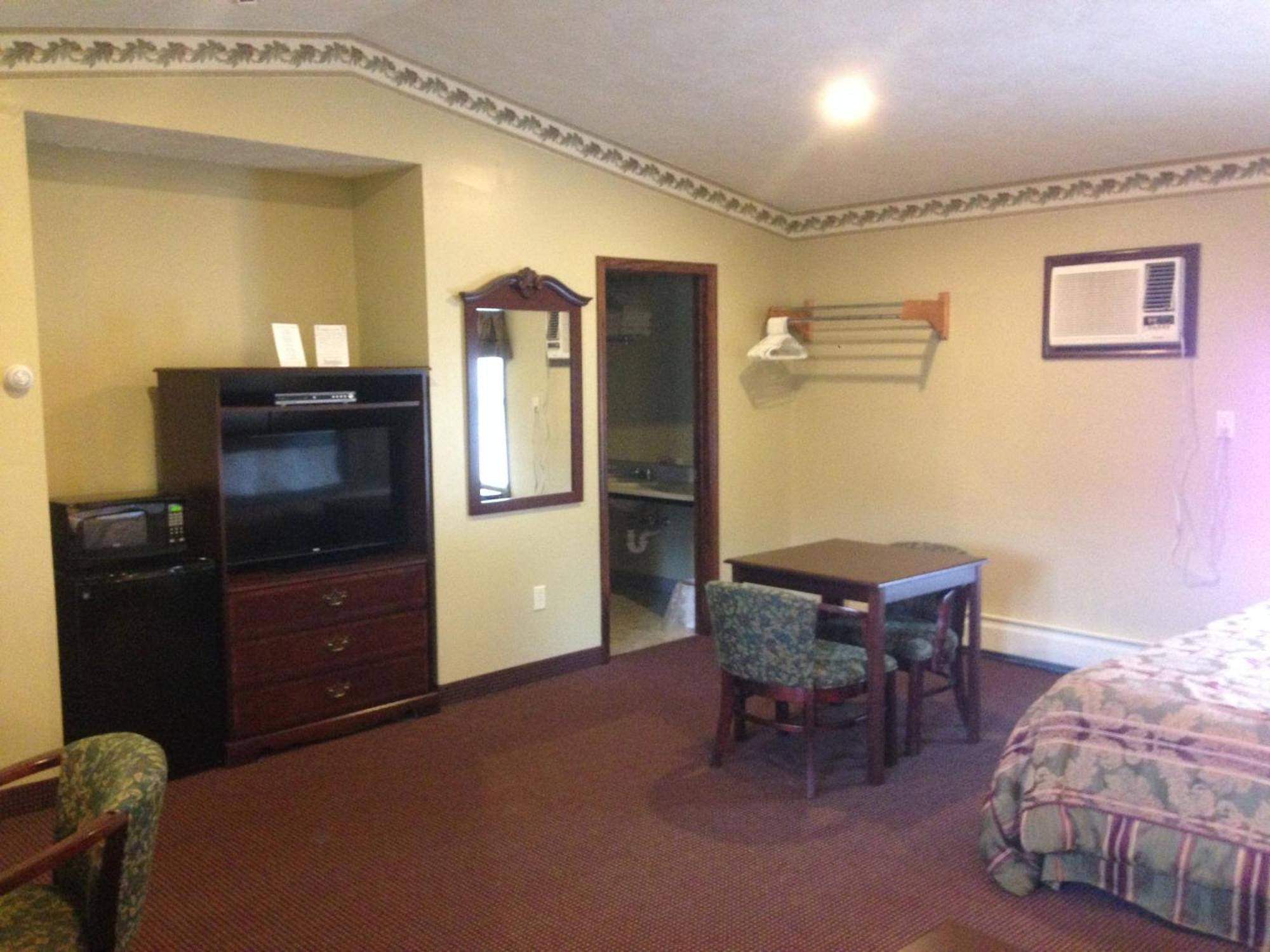 Fred'S Inn Restaurant & Lodging Norwich Номер фото